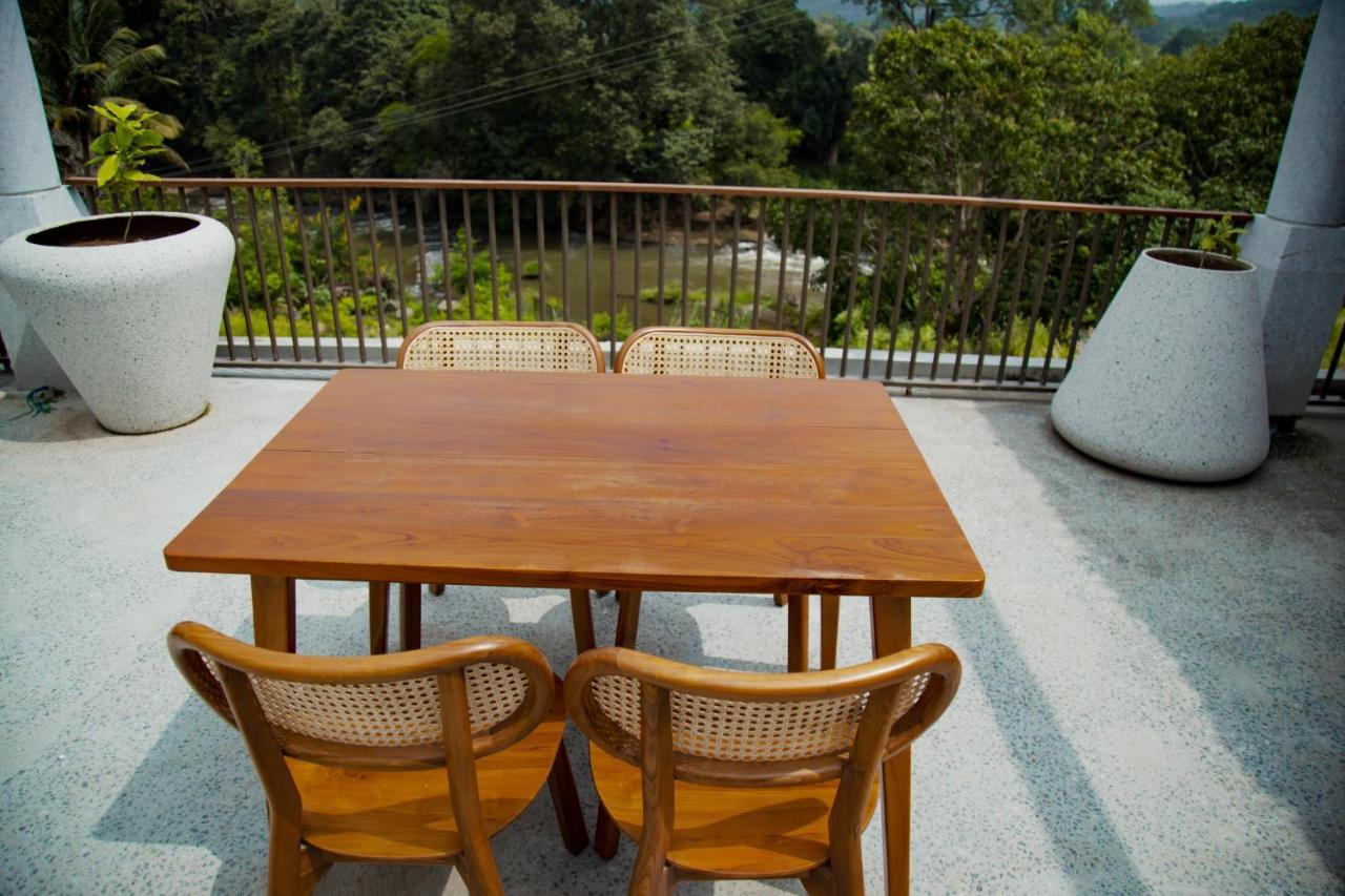Maayaa Riverside Villa By Kpm Tripenta Attappadi Ngoại thất bức ảnh